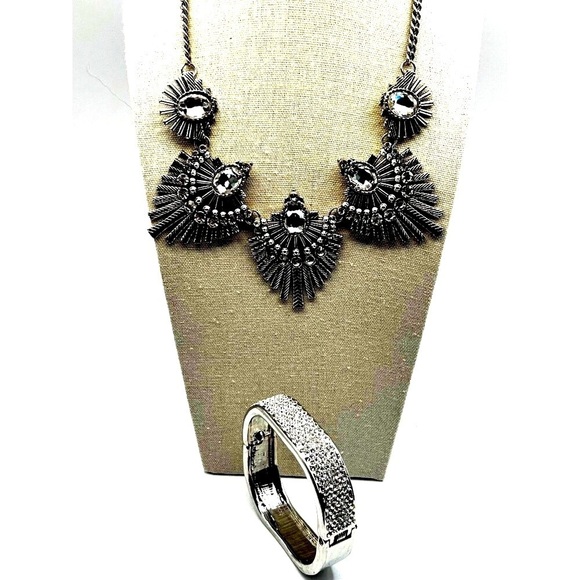 Vintage-Style Rhinestone Necklace & Bracelet Set Intricate Art Deco Design - Picture 2 of 11